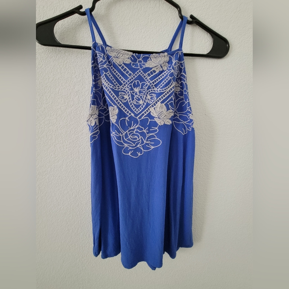 Women blue floral top